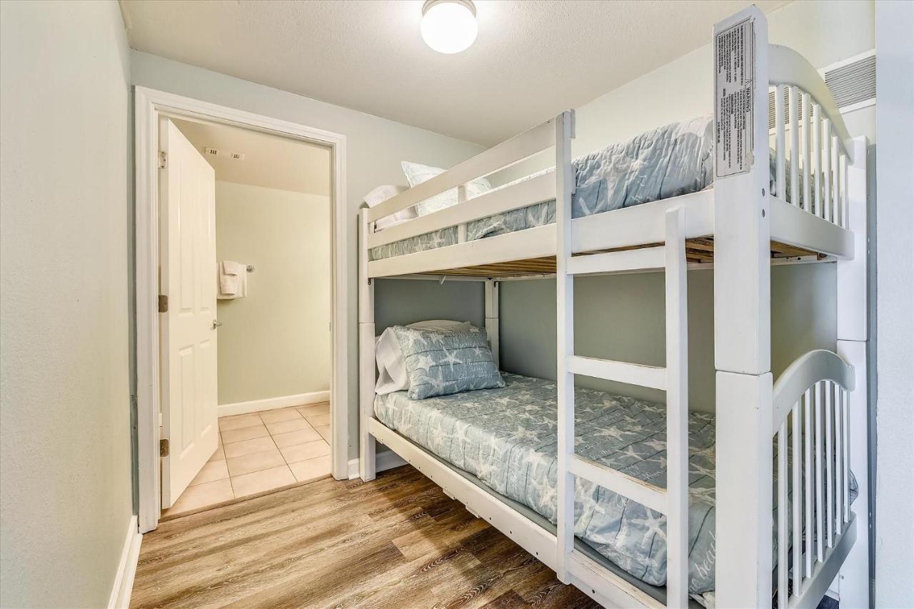 Shores Of Panama 325 - 3rd Floor, Updated, Free Fun! Sleeps 6, Apartment Panama City Beach